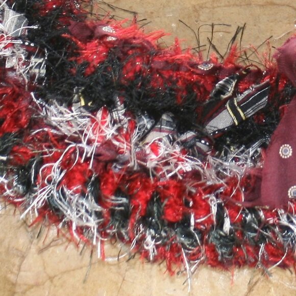 HAND CRAFTED Scarf Upcycled Crochet Infinity Oversize Eyelash Necktie Red Stripe - Picture 6 of 12